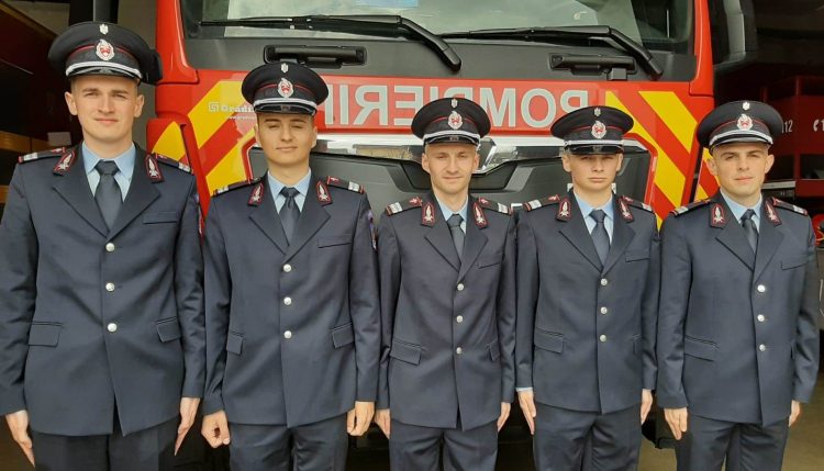 Cinci absolvenți ai Școlii de Subofițeri îşi încep activitatea la ISU Maramureş