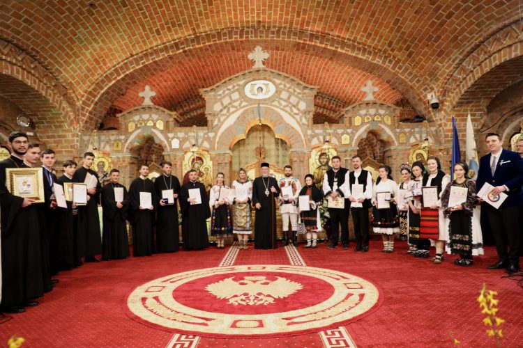 Câştigătorii Concursului Național de muzică religioasă „Imn de slavă, dragoste şi dor de dăinuire şi nemurire”, desfăşurat la Catedrala Episcopală