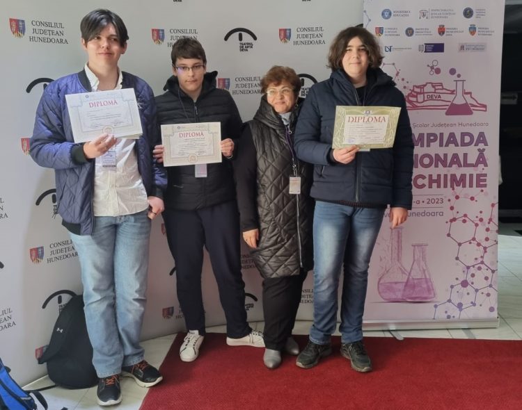 Rezultate deosebite obţinute de elevii maramureşeni la Olimpiada Națională de Chimie. Unul dintre ei face parte din lotul național lărgit