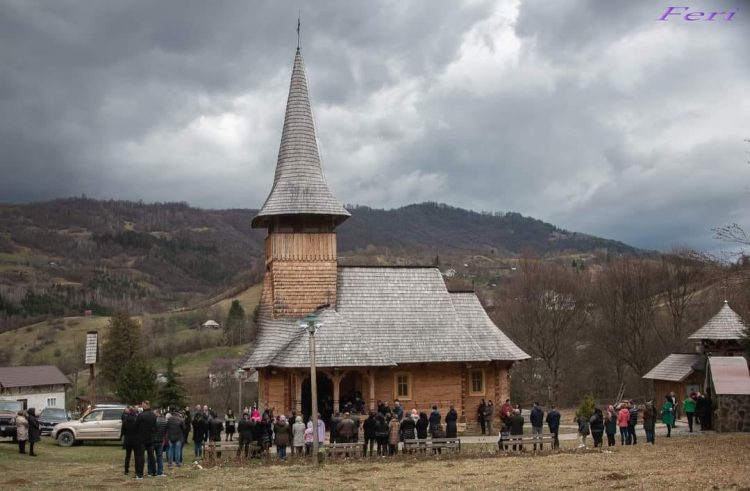 Programul liturgic în Săptămâna Sfintelor Pătimiri și de Praznicul Învierii Domnului la Mănăstirea ortodoxă „Naşterea Domnului” din Vişeu de Sus