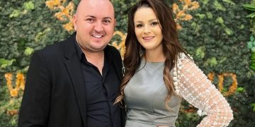 Vasilică Ceteraşu recunoaşte că a dat de greu de când au apărut gemenii Kevin Vasile și Tiago Ioan: „Ce mă enervează copiii ăștia cum plâng și urlă”