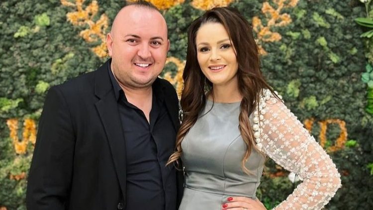 Vasilică Ceteraşu recunoaşte că a dat de greu de când au apărut gemenii Kevin Vasile și Tiago Ioan: „Ce mă enervează copiii ăștia cum plâng și urlă”