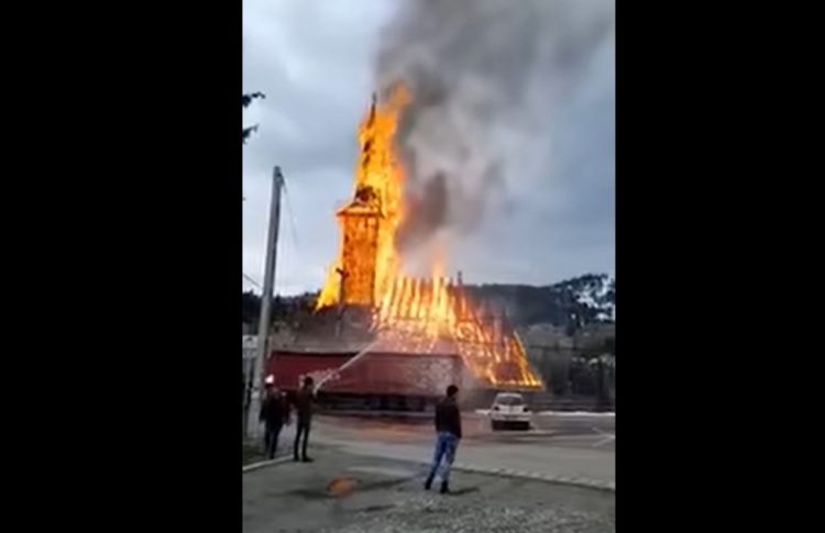 Noi imagini cu biserica din Complexul Borșa. VIDEO