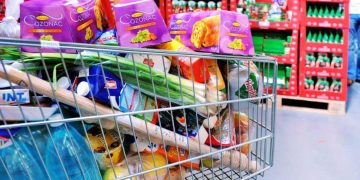 Programul de Paşte al magazinelor şi hipermarketurilor