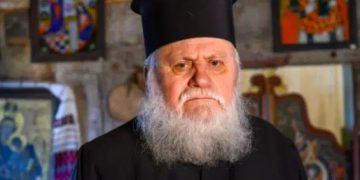 A murit arhidiaconul Ilarion Mureșan de la Mănăstirea Nicula, părintele recunoscut al icoanelor pe sticlă