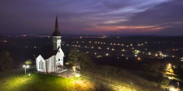 Programul oficiilor religioase în Săptămâna Mare şi de Paşti la Mănăstirea greco-catolică Băseşti