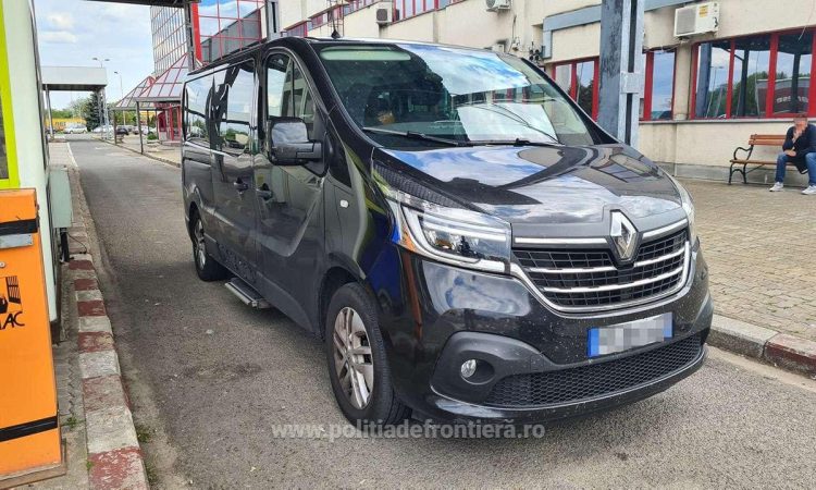 Un maramureşean a vrut să intre în ţară cu o mașină radiată din circulație de autoritățile italiene şi cu certificatul de înmatriculare fals