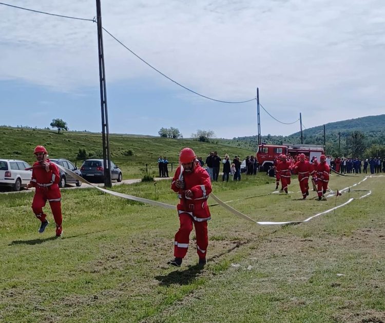 Câştigătorii penultimei etape zonale a concursurilor serviciilor voluntare pentru situații de urgență din județ