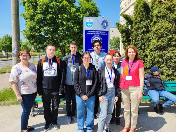 Rezultate remarcabile ale elevilor maramureşeni participanţi la Concursului de Matematică Aplicată de la Iaşi