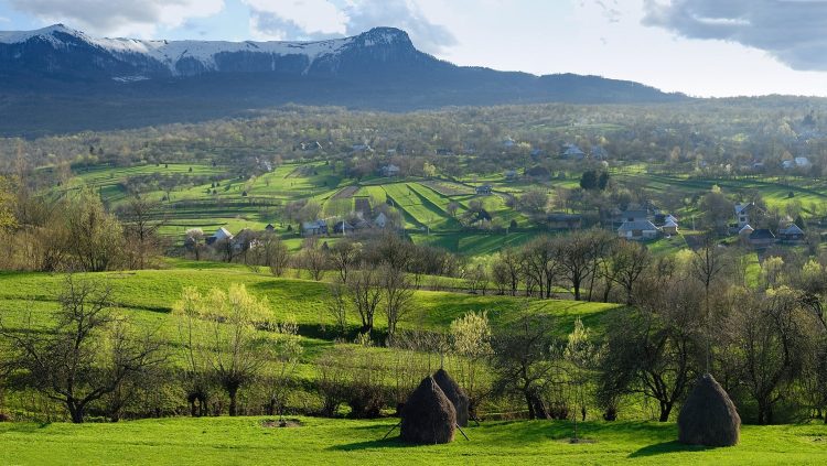 Satul din Maramureș pus pe harta lumii de către Regele Charles