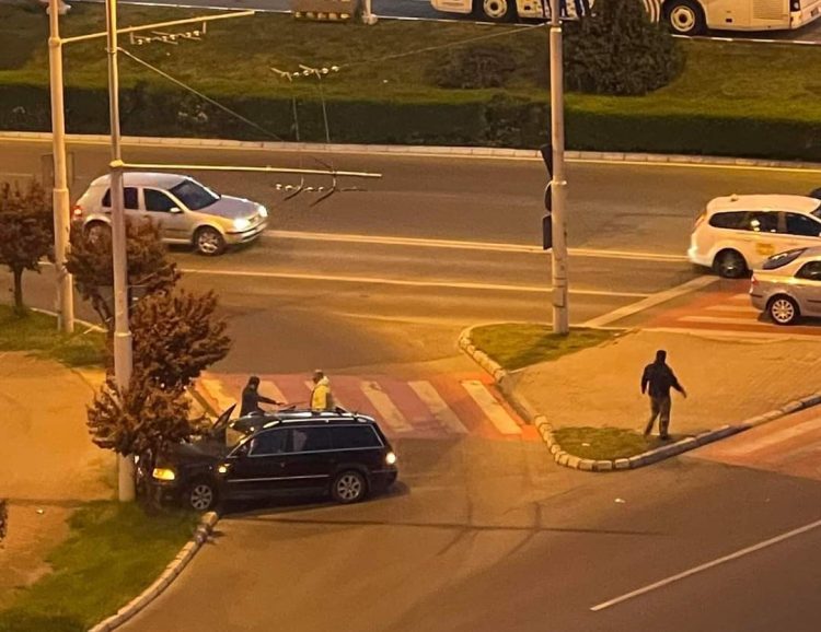 Dimineață cu ghinion pentru doi băimăreni! Accident pe Bulevardul Republicii