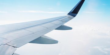 Alertă la Varșovia: Un obiect neidentificat a pătruns în spaţiul aerian polonez