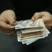 LE-A DAT CU VIRGULĂ: 11 BĂNCI DIN ROMÂNIA, SANCŢIONATE DE PROTECŢIA CONSUMATORILOR