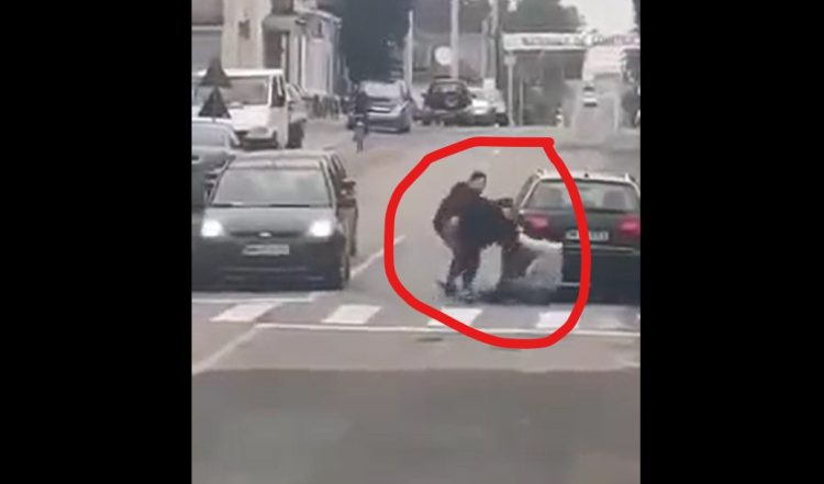 BĂTAIE ÎNTRE MARAMUREȘENCE: Imagini cu puternic impact emoțional. VIDEO