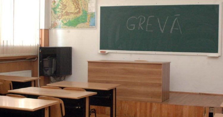 Greva generală, ziua 4. Sindicaliştii se gândesc dacă acceptă oferta cardurilor de 2.500 de lei