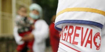 Medicii se alătură profesorilor. Protest la Ministerul Sănătății, pregătiri de grevă generală în 8 iunie