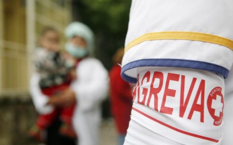 Medicii se alătură profesorilor. Protest la Ministerul Sănătății, pregătiri de grevă generală în 8 iunie