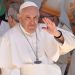Papa Francisc spune că Vaticanul desfăşoară o misiune secretă de pace în Ucraina