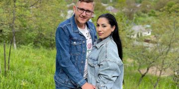 Ela şi Petrică, câştigătorii sezonului 4 Mireasa, nu mai fac cununia religioasă anul acesta, după ce tânăra a pierdut sarcina