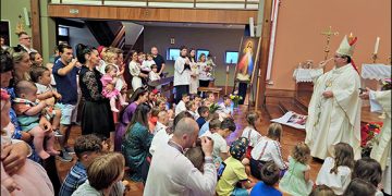 Londra: Hramul Comunităţii „Preasfânta Inimă a lui Isus” împreună cu nunţiul apostolic