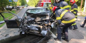 TRAGEDIE PE DRUMURILE DIN ROMÂNIA: Accident rutier soldat cu 3 morți și 2 răniți