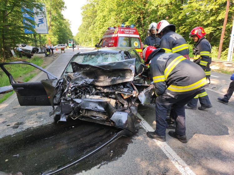 TRAGEDIE PE DRUMURILE DIN ROMÂNIA: Accident rutier soldat cu 3 morți și 2 răniți