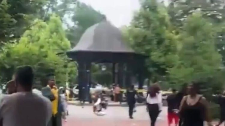 Încă un atac în Balcani. Un elev din Bosnia și-a împușcat profesorul