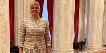 Toni de la Educație sau „Albă ca zăpadă cu diplomă de participare”!