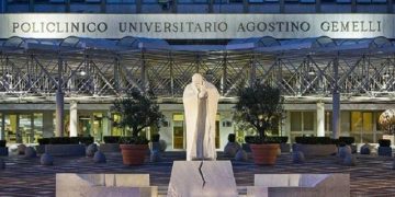 Papa Francisc va rosti, duminică, rugăciunea Angelus în privat, în camera de spital
