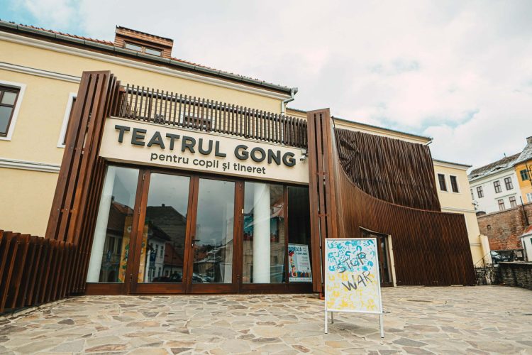 Secția Germană a Teatrului „Gong” joacă în Vișeu de Sus