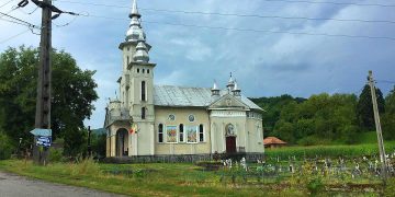 Accident cu persoană încarcerată pe drumul spre Mănăstirea Rohiița!