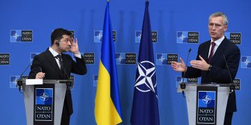 Reacția lui Zelenski după ce Ucrainei i s-a transmis că nu poate adera la NATO până la încheierea războiului
