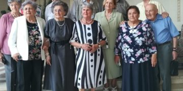 REUNIUNE EMOȚIONANTĂ: Colegii promoția 1956 a Colegiului Național „Gheorghe Șincai” Baia Mare s-au reîntâlnit după 67 de ani