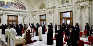 Ierarhii Iustin și Timotei, în ședința de lucru a Sfântului Sinod