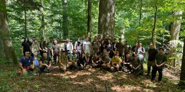 Viitorii ingineri silvici, în vizită la Ocolul Silvic Strâmbu Băiuț