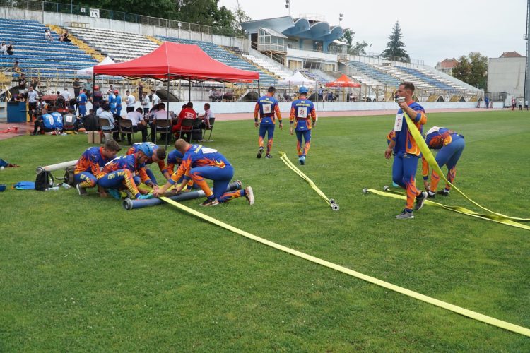 Pompierii maramureșeni s-au clasat pe locul 3 la etapa zonală a concursurilor serviciilor profesioniste pentru situații de urgență