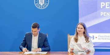 Peste 100 de milioane de lei pentru dotarea unităților de învățământ din Maramureș, bani asigurați prin PNRR