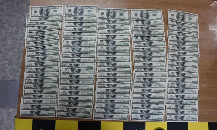 Un ucrainean a ajuns la PTF Siret cu 390.000 de dolari într-un rucsac