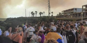 Imagini apocaliptice pe insula Rodos din Grecia, din cauza incendiilor