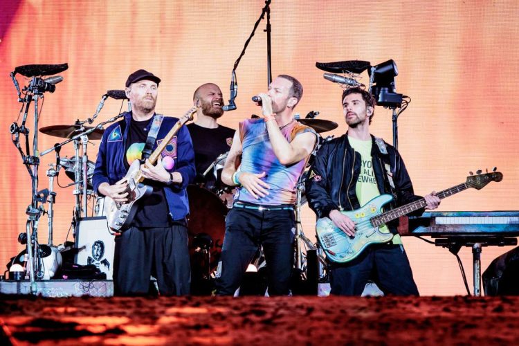 Trupa Coldplay ajunge pentru prima dată în România şi va concerta pe Arena Naţională pe 12 iunie 2024