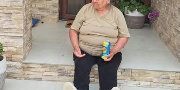 O femeie de 72 de ani bolnavă de Alzheimer a dispărut de acasă. Anunţaţi dacă aţi văzut-o