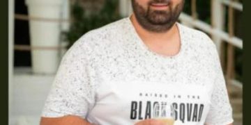 Droguri, prostituate și lăutari, plăcerile coordonatorului azilelor groazei. „Aici sunt banii dumneavoastră!”