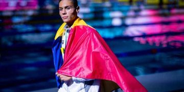 David Popovici a revenit în ţară: Vreau să le spun tinerilor că nu există magie, există doar muncă, antrenament. Mă simt mai puternic ca niciodată