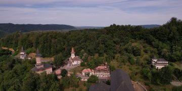 Programul slujbelor dedicate Sfântului Proroc Ilie Tesviteanul la Mănăstirea „Sfânta Ana” Rohia