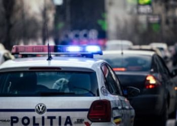 Un bărbat din Hărniceşti s-a răsturnat cu maşina la Ocna Şugatag. A refuzat recoltarea de sânge în vederea stabilirii alcoolemiei