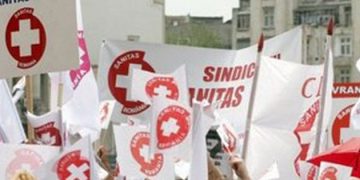Încep protestele cadrelor medicale. Angajații din Sănătate pichetează azi unitățile medicale