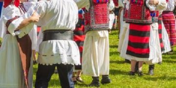 Ediţia a treia a Jocului la Șură se desfăşoară în 3 septembrie la Suciu de Sus