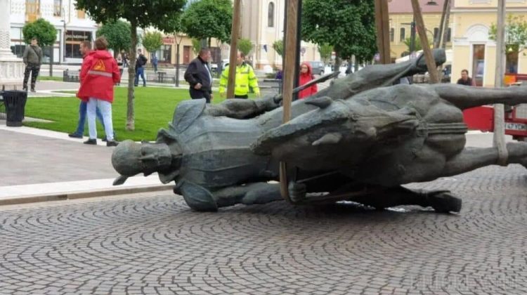 Ladislau al Ungariei în locul lui Mihai Viteazu! Nu e o întâmplare, e un program bine pus la punct!