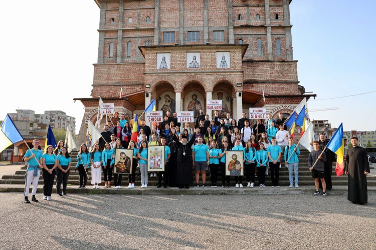 100 de tineri din Episcopia Ortodoxă Română a Maramureșului și Sătmarului au pornit spre Timişoara, la Întâlnirea Tinerilor Ortodocși (ITO)