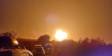 Încă un pericol de dezastru. Incendiu în apropierea fabricii de armament din Dragomirești. A fost emis mesaj RO-Alert